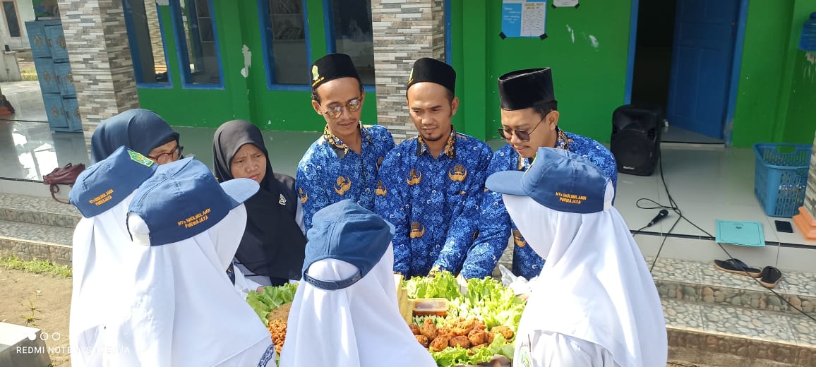 Foto dari Salis Hidayat (33)